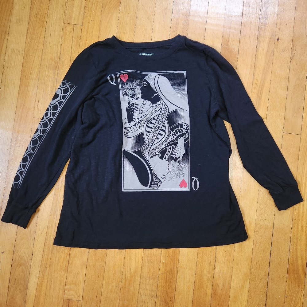 Long sleeved Queen of Hearts shirt
